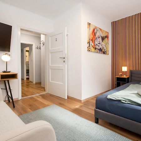 Lendkanal - City - Netflix - Waschmaschine - Kaffeevollautomat - 8 Pax - 4 Schlafzimmer Klagenfurt am Woerthersee Exterior foto
